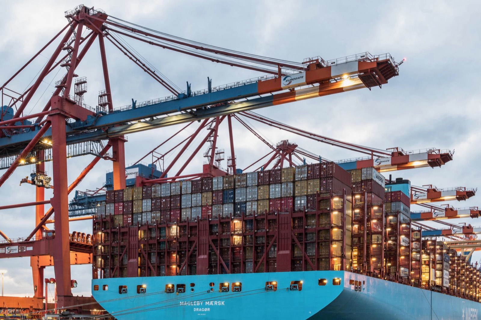 Container ship arriving at a Pacific Northwest gateway